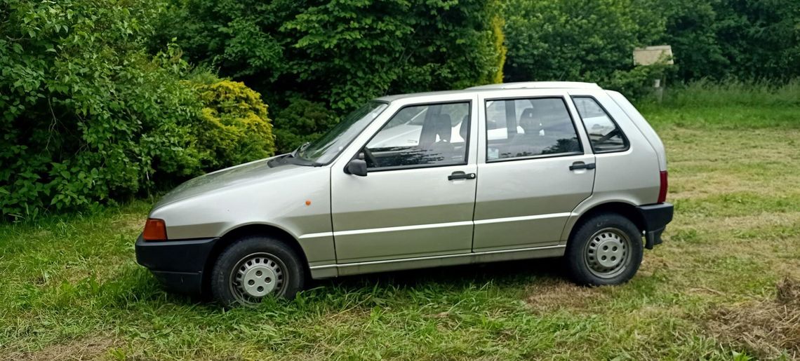 Sprzedam Fiat Uno 899 Sprzedam Fiat Uno 899