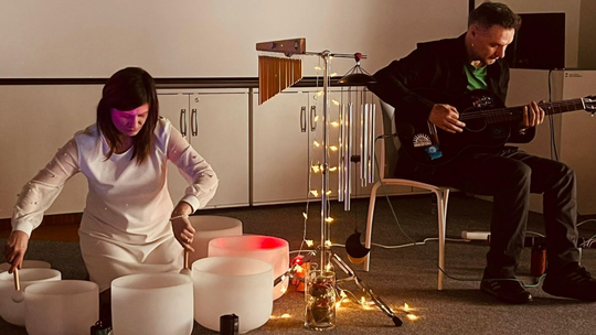 Koncert sensoryczny duetu Światłonoc Koncert sensoryczny duetu Światłonoc