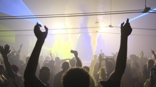 Majówka w Krośnie – koncerty i warsztaty [PROGRAM]