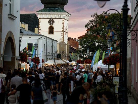 Debata w Krośnie: jak budować trwałe wsparcie dla kultury?