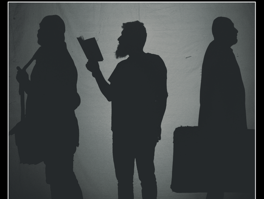 Trzech. Opowieść wywołana z pamięci