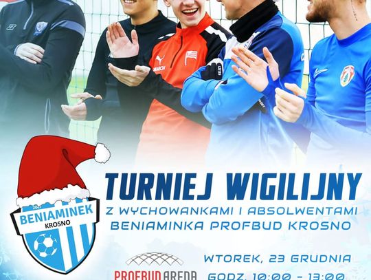 Turniej Wigilijny Beniaminka Profbud Krosno Uczestnicy Turnieju Wigilijnego w czapkach Mikołaja