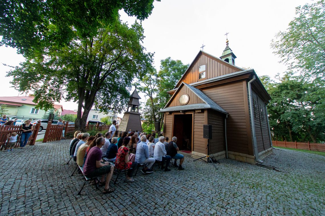 Smyczki na Wojciechu - Muzyczna podróż od Bacha do Beatlesów Smyczki na Wojciechu - Muzyczna podróż od Bacha do Beatlesów