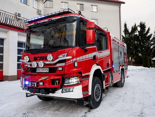 341[R]25 - GCBARt 5/32 - Scania