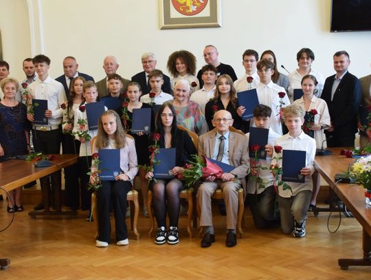 Prezydent Krosna nagrodził wybitnych mieszkańców za osiągnięcia w kulturze i sporcie