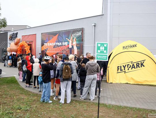 FlyPark Krosno otwarty. Pierwsi goście odwiedzili nowe centrum rozrywki [ZDJĘCIA]
